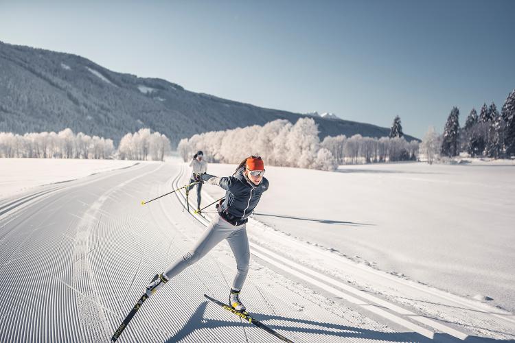 Gespurte Loipen inmitten der Dolomiten