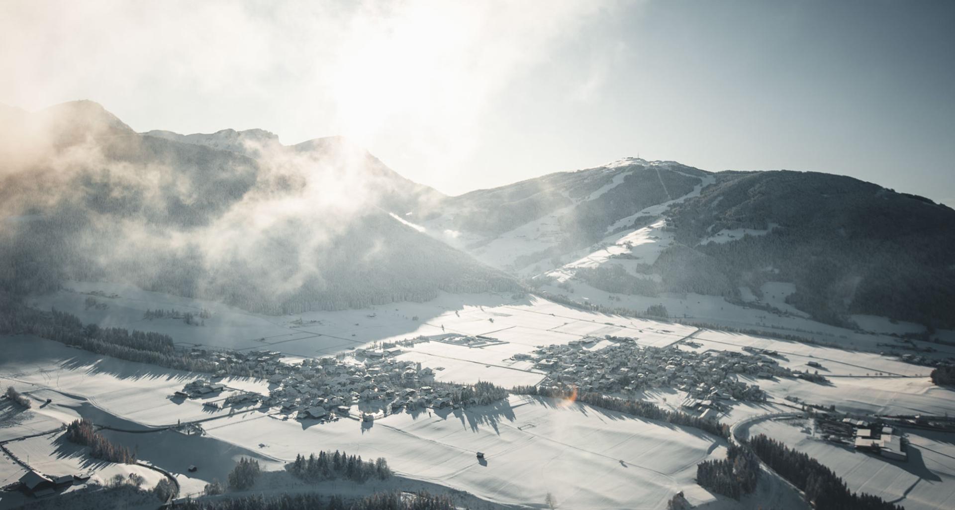 Olang Dorf im Winter